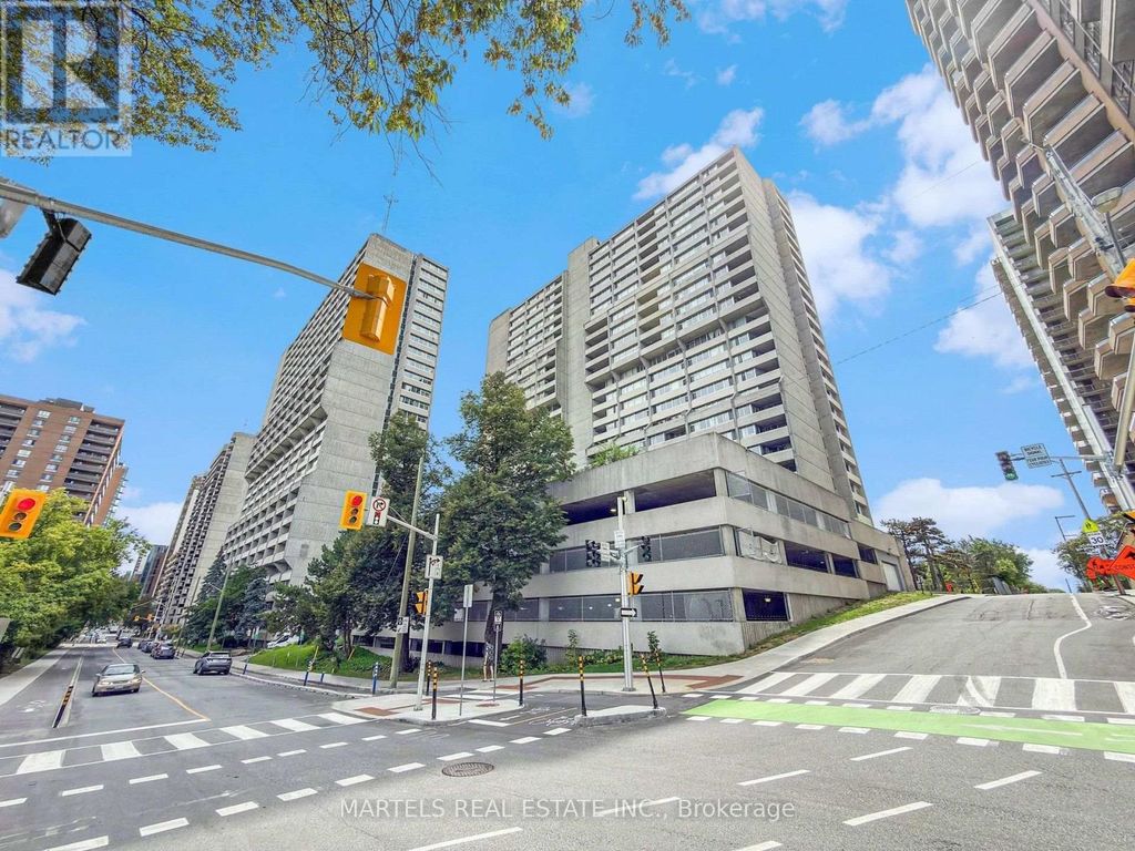 904 - 530 Laurier Avenue W, Ottawa