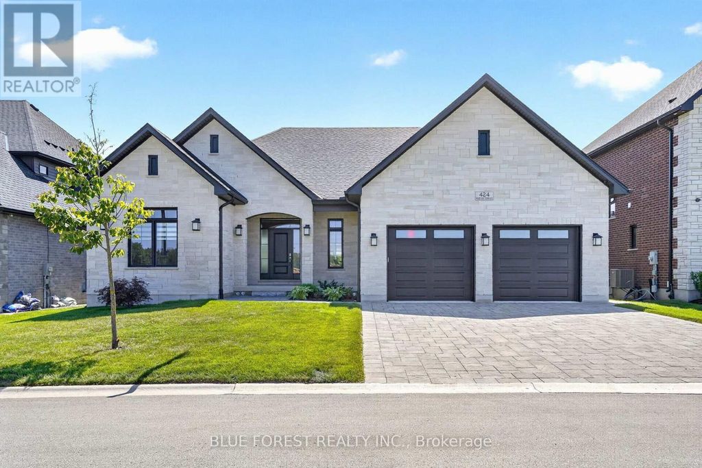 424 Warner Terrace, London North (north R)