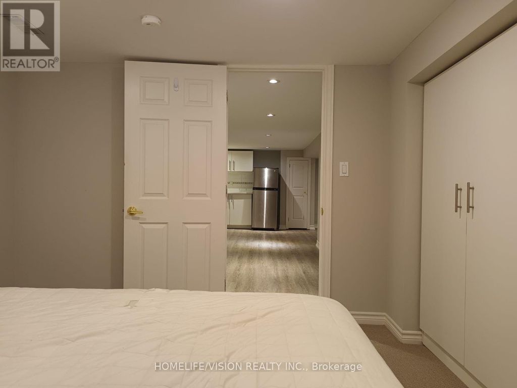 Basement - 80 Binswood Avenue, Toronto (east York)