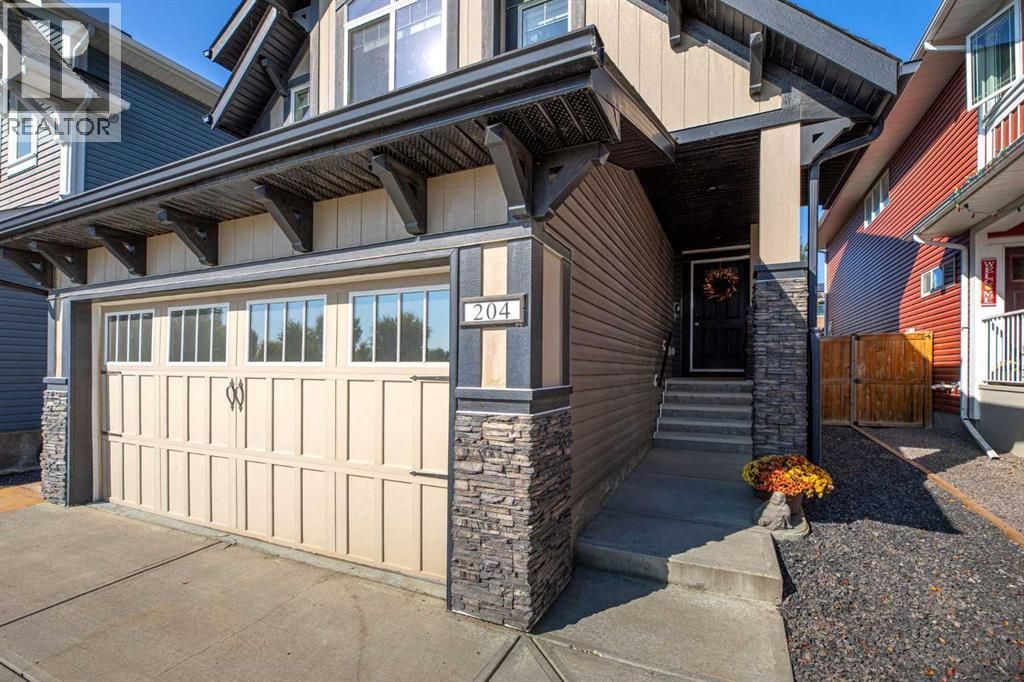 204 Paint Horse Drive, Cochrane