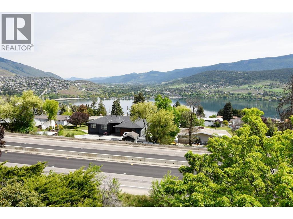8700 Clerke Road Unit# 3, Coldstream