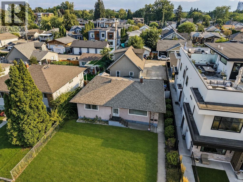 811 Martin Avenue, Kelowna