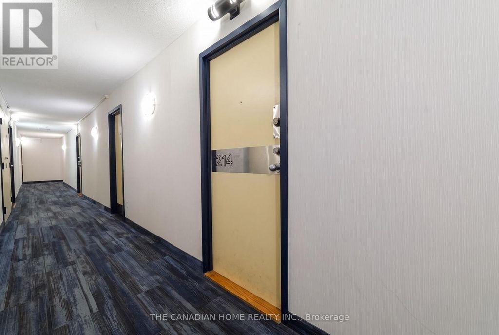 214 - 2466 Eglinton Avenue E, Toronto (eglinton East)