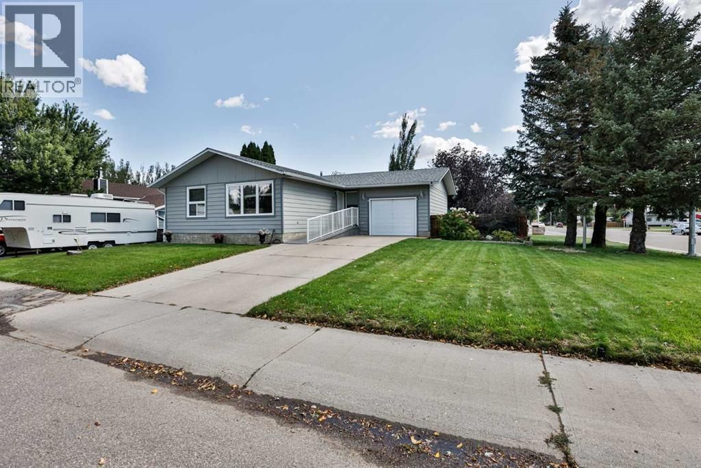 5803 49 Street, Taber