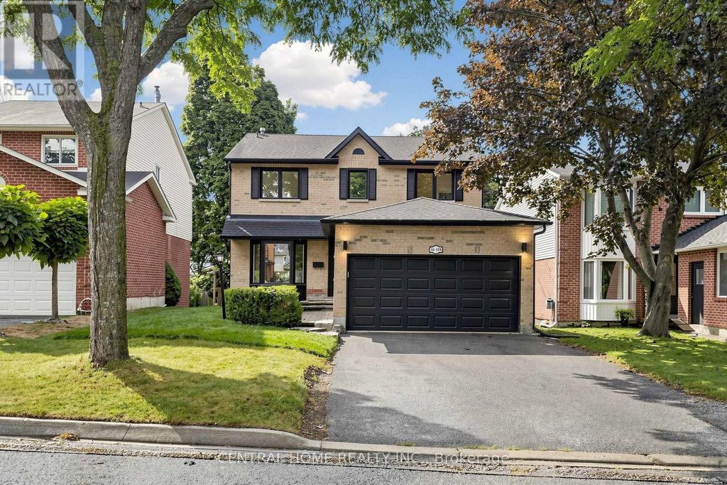 15 Closs Square, Aurora (aurora Village)
