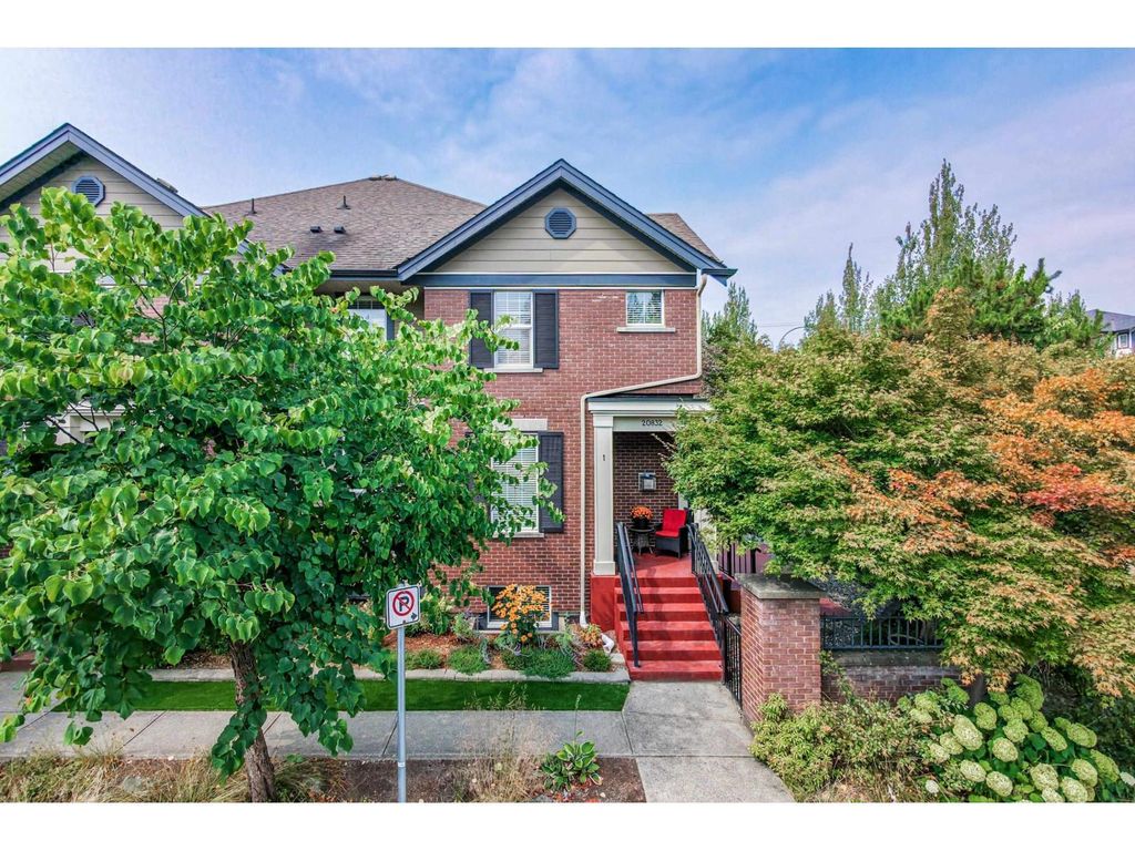 1 20832 70 Avenue, Langley