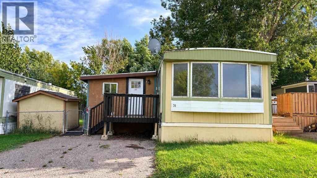 31, 895 Elizabeth Street, Pincher Creek
