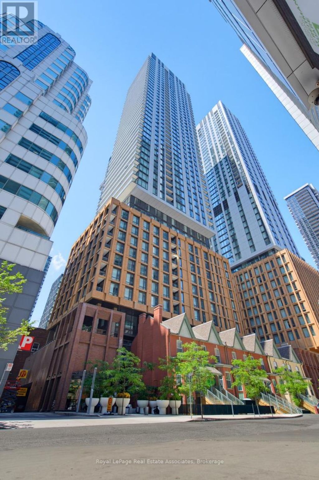 2403 - 8 Widmer Street, Toronto (waterfront Communities)