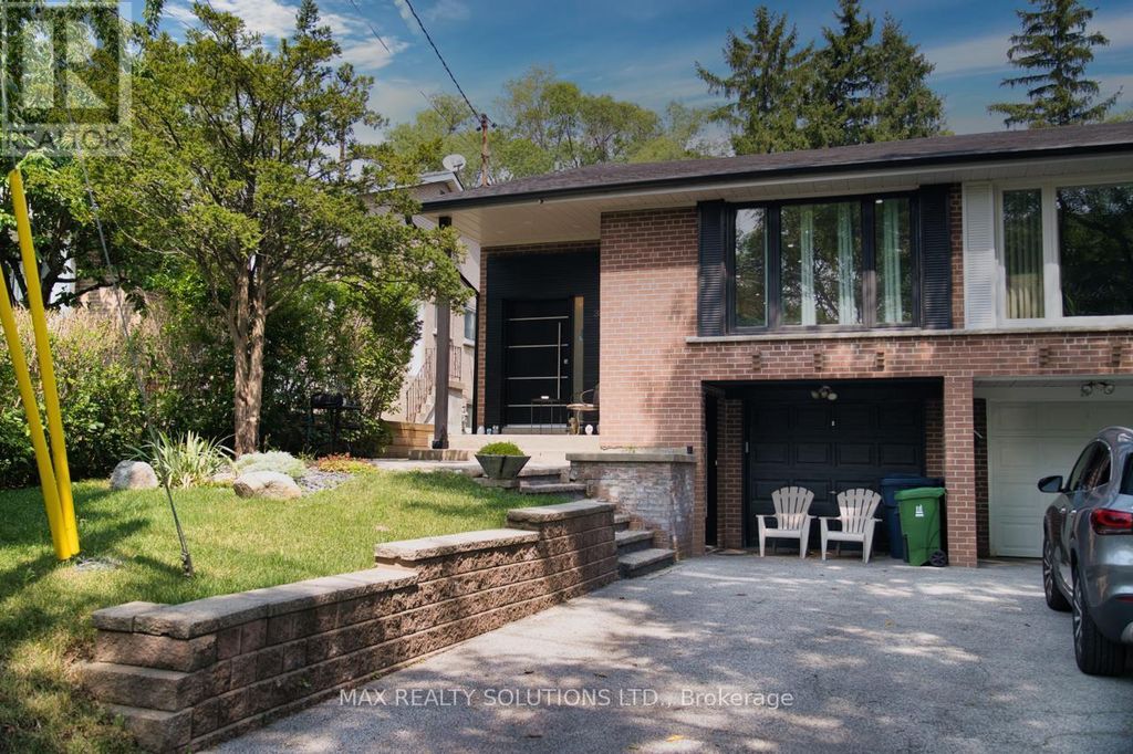 31 Lochinvar Crescent, Toronto (parkwoods-Donalda)