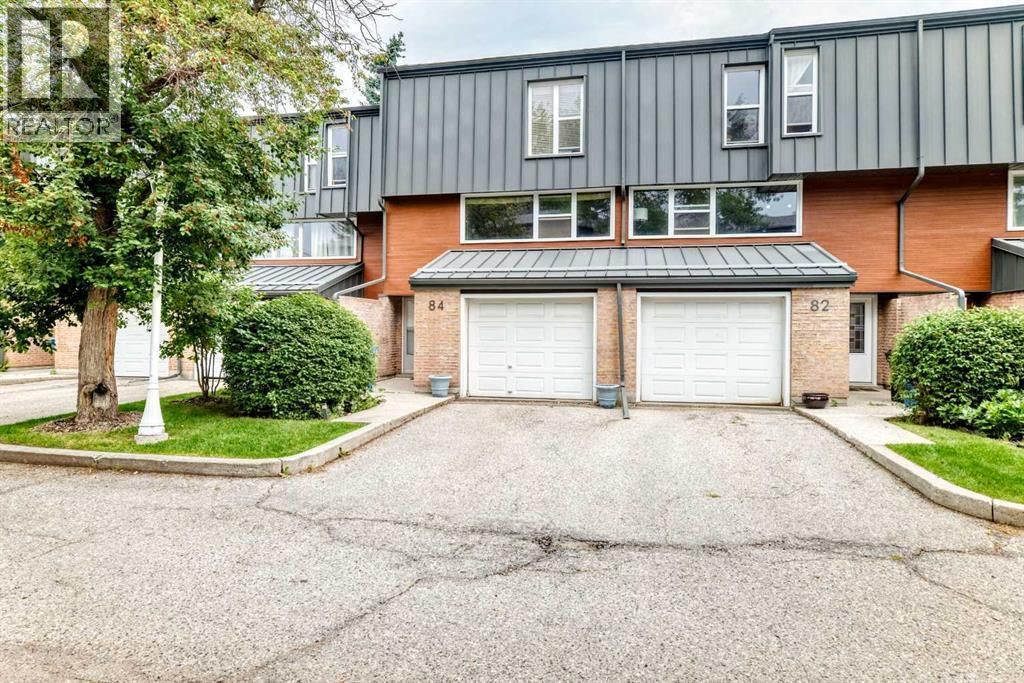 84 Brae Glen Lane Sw, Calgary