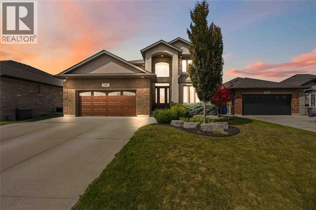 958 Riopelle Drive, Sarnia