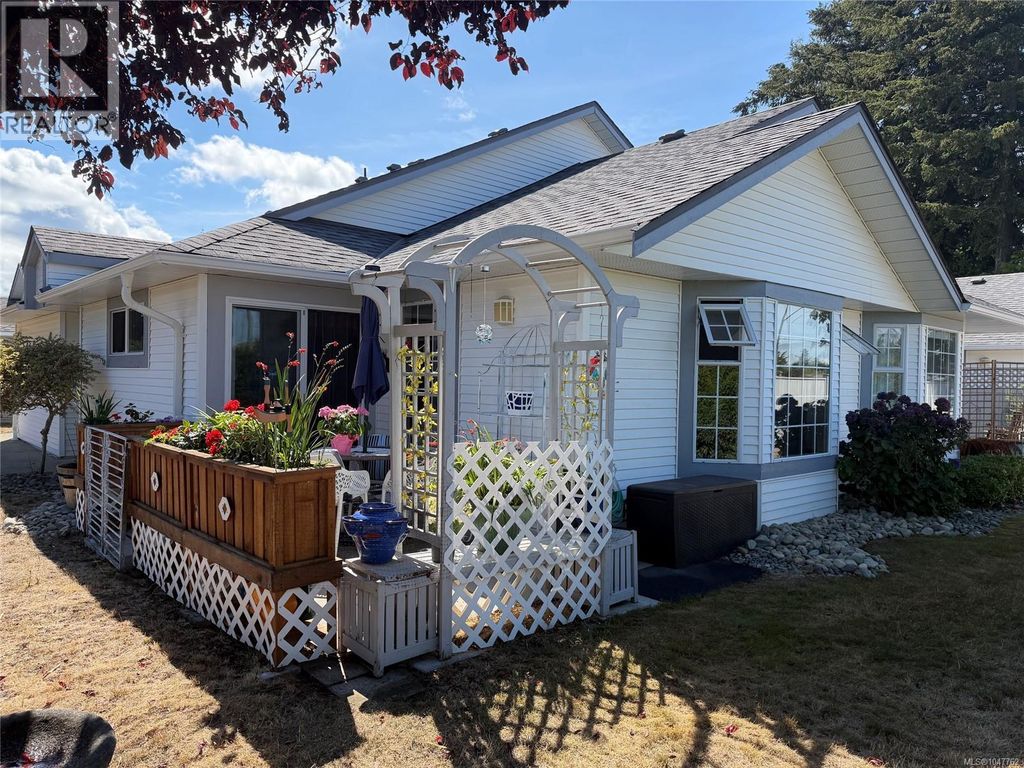 4 305 Blower Rd, Parksville