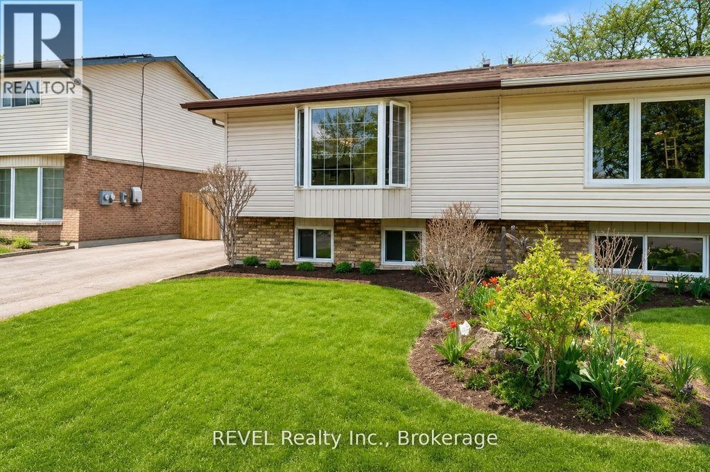 Upper - 52 Bula Drive, St. Catharines (lakeport)
