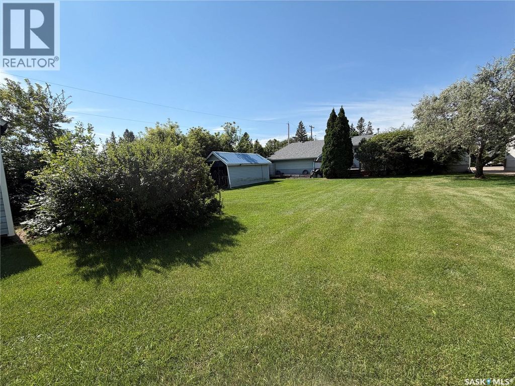 304 Broad Street N, Langenburg