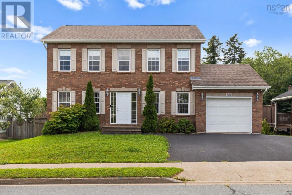 785 Basinview Drive, Bedford