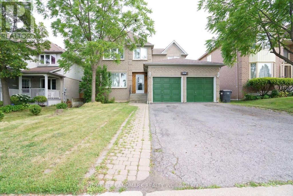 2914 Peacock Drive, Mississauga (central Erin Mills)