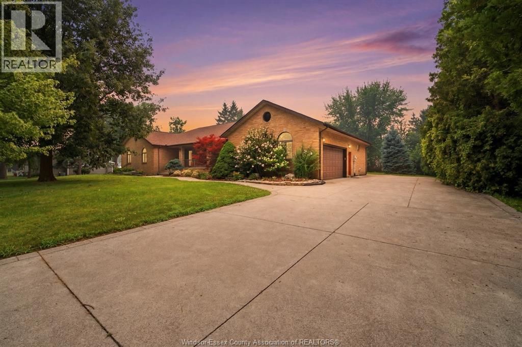 2073 Lesperance Road, Tecumseh