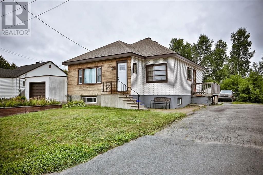 40 Vaughan, Capreol