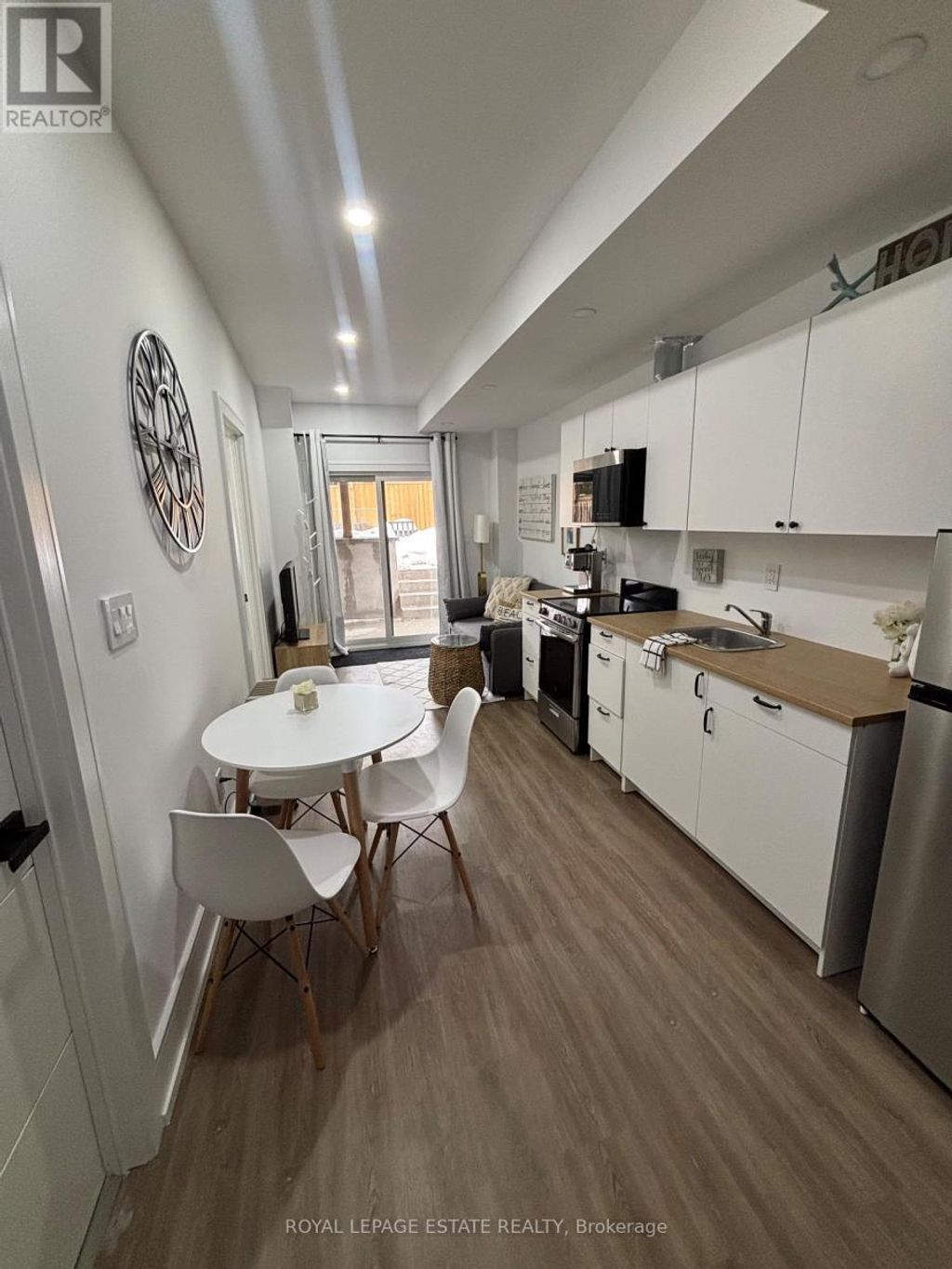150 Warden Avenue, Toronto (birchcliffe-Cliffside)