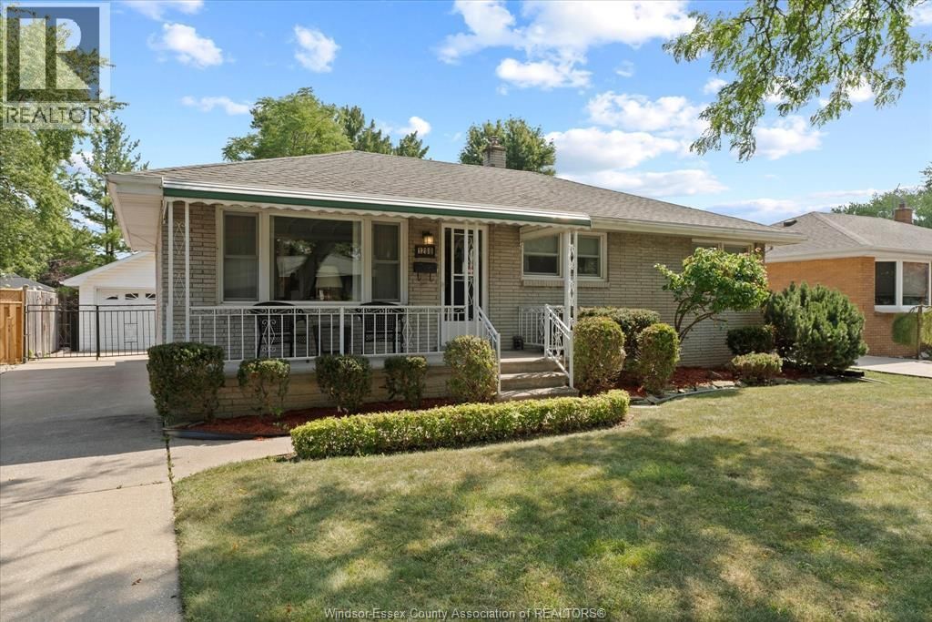 1280 Parkview Avenue, Windsor