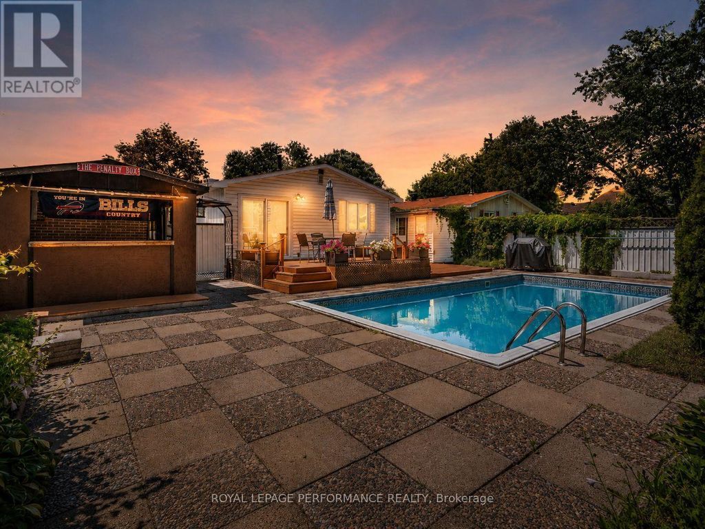 2179 Erinbrook Crescent, Ottawa