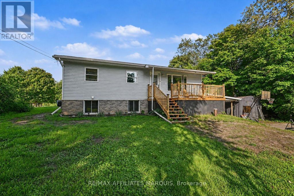 10 Bay Road, Rideau Lakes
