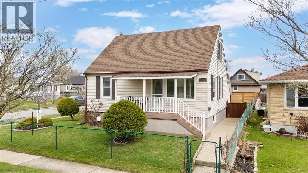 748 Alexander Street, Sarnia