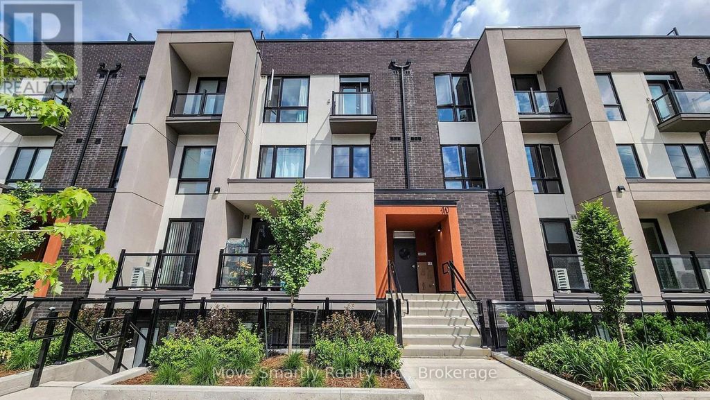 8 - 10 Marquette Avenue, Toronto (englemount-Lawrence)