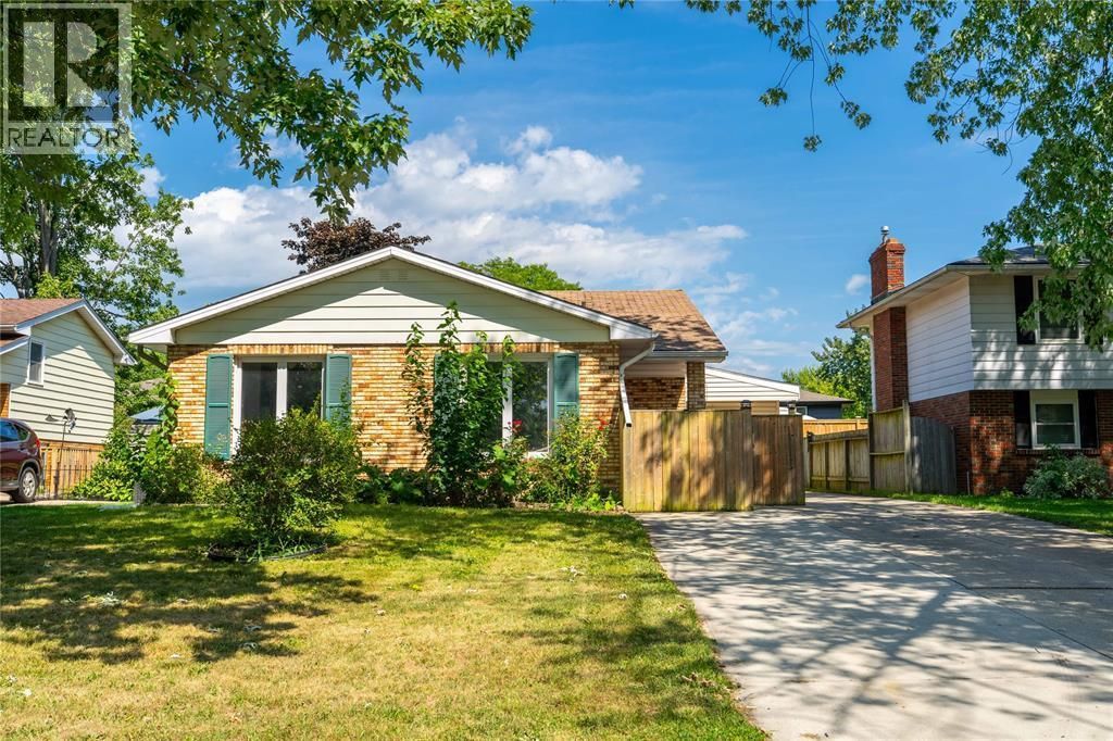 103 Hanna Crescent, Sarnia