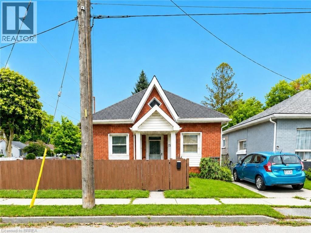 15 Esther Street, Brantford