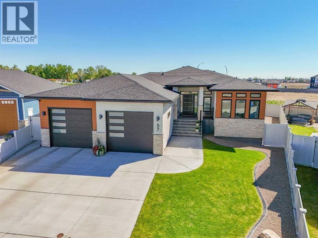 57 Hamptons Gate Se, Medicine Hat