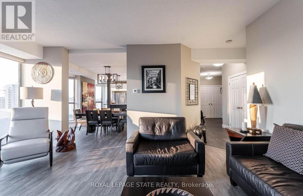 17c - 67 Caroline Street S, Hamilton (durand)