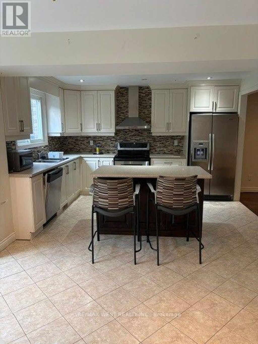 10 Testa Street, East Gwillimbury (queensville)