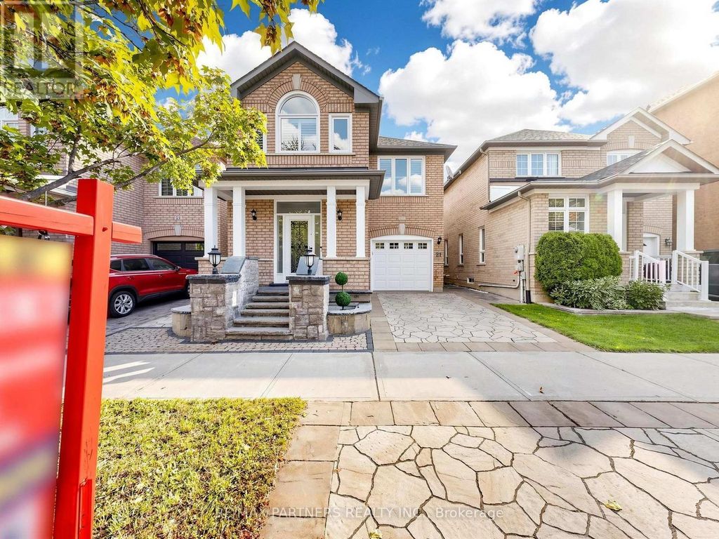 21 Russell Hill Road, Markham (berczy)