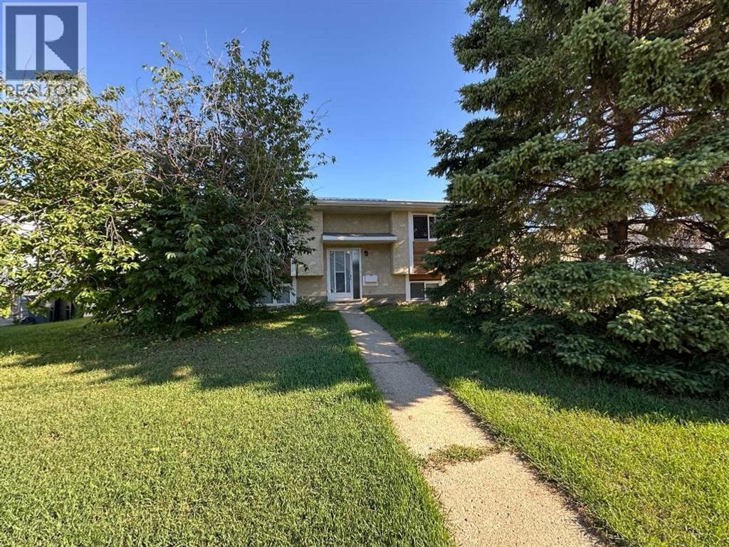 6008 57 Avenue, Ponoka
