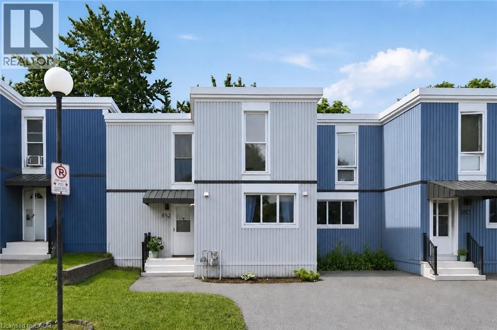 25 Britten Close Unit# B52, Hamilton