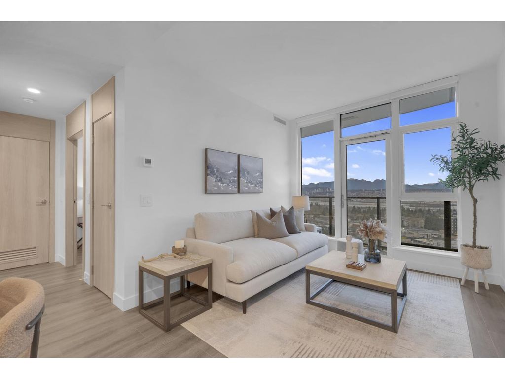 1501 10750 135a Street, Surrey