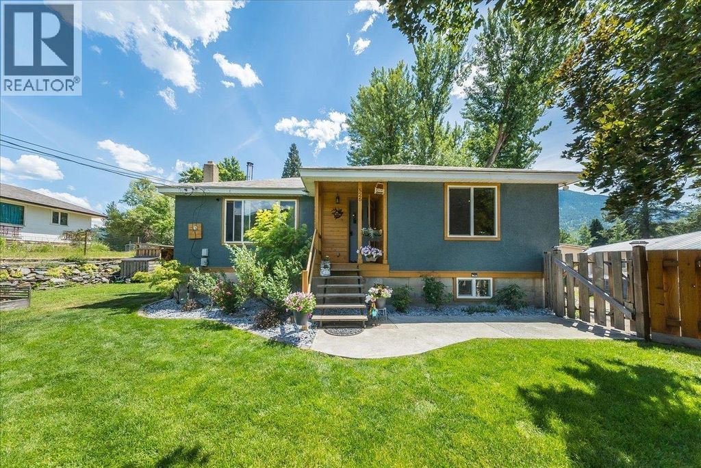 526 12th Avenue, Genelle