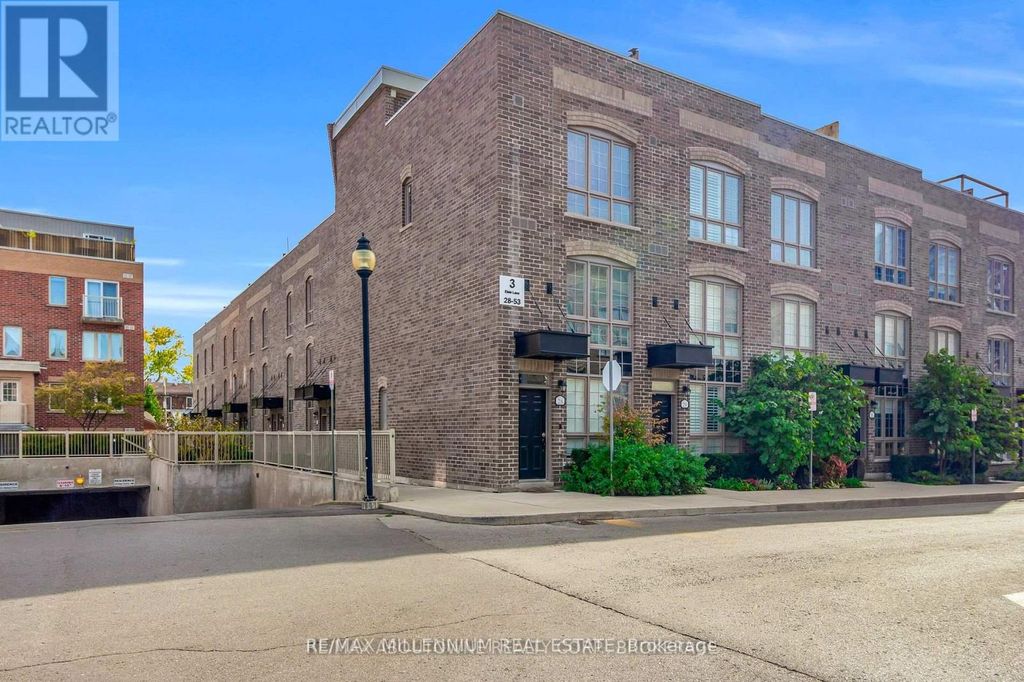 43 - 3 Elsie Lane, Toronto (dovercourt-Wallace Emerson-Junction)