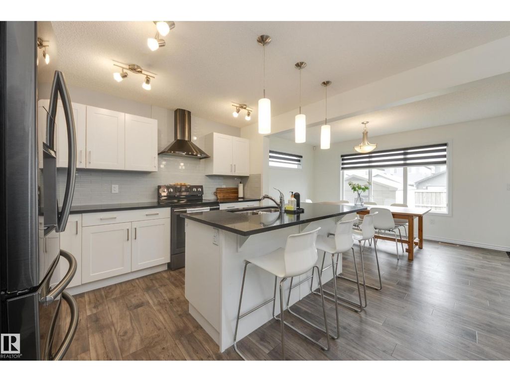 22123 88 Av Nw, Edmonton