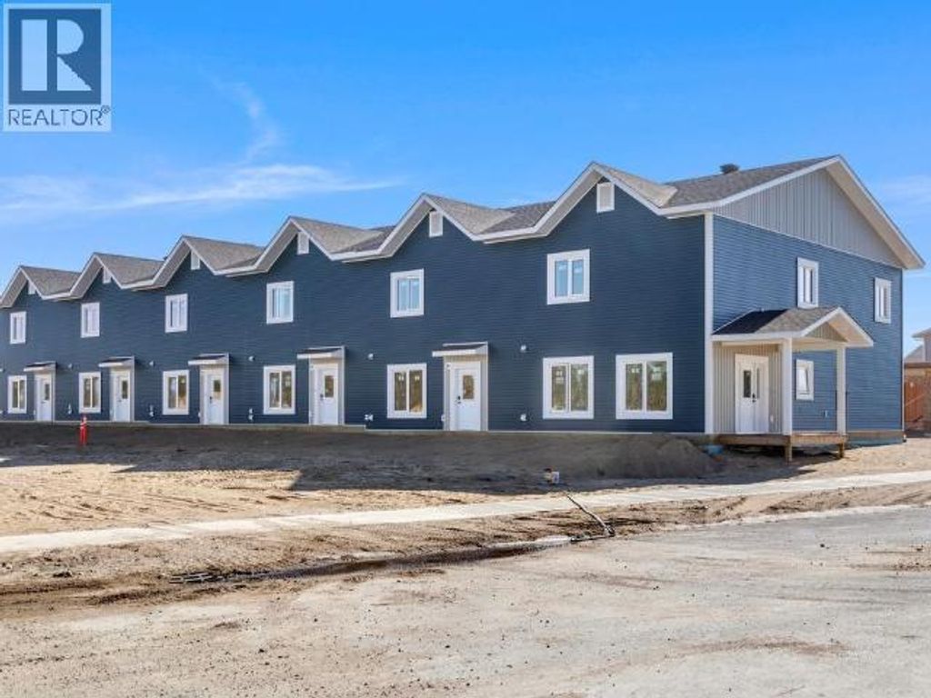 9-275 Olive May Way, Whitehorse