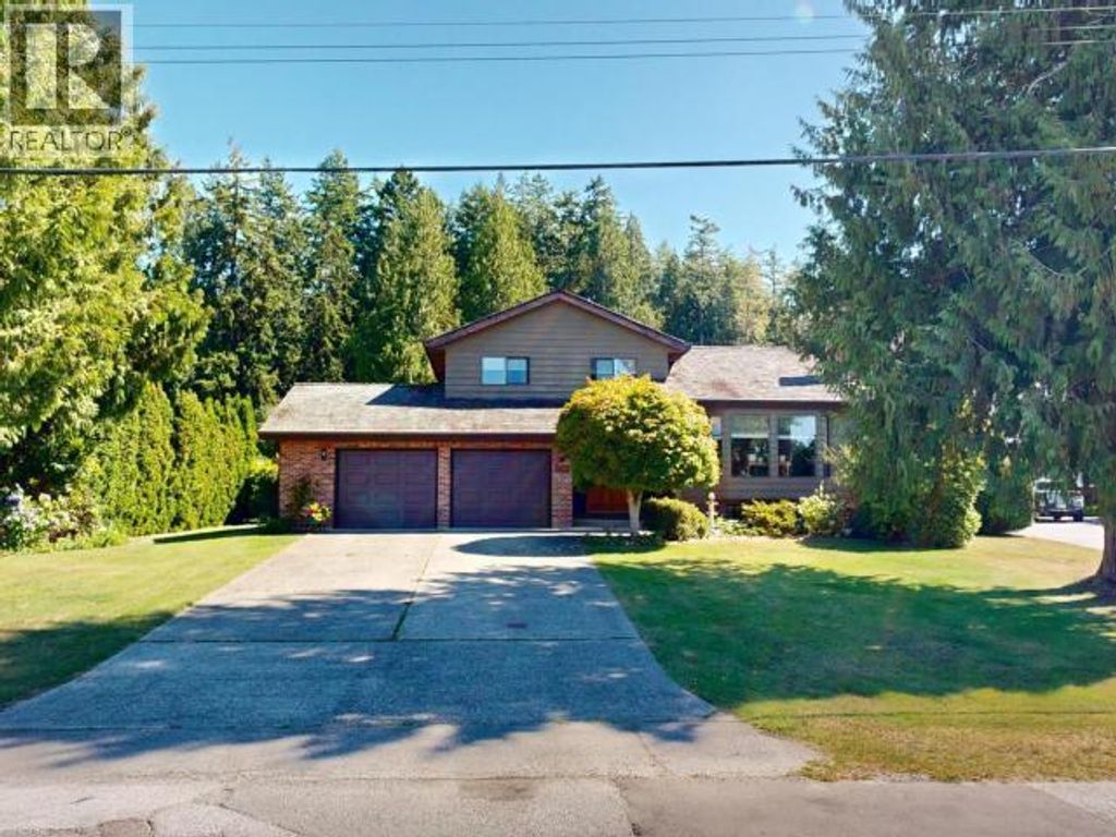 3700 Mackenzie Ave, Powell River