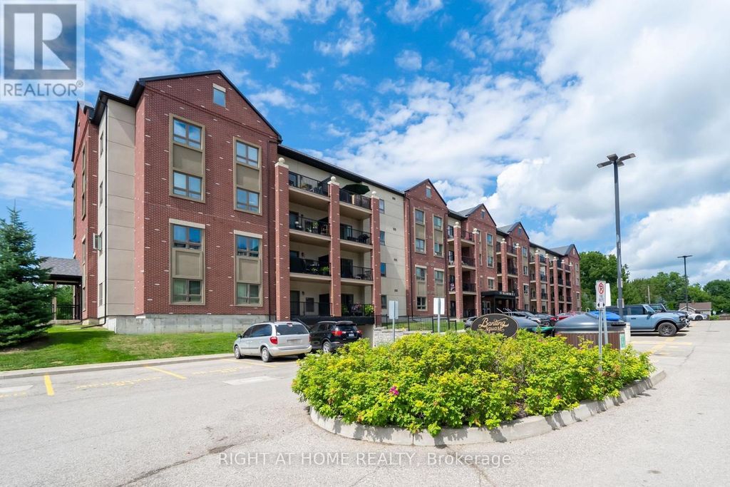 304 - 157 Wellington Street E, New Tecumseth (alliston)