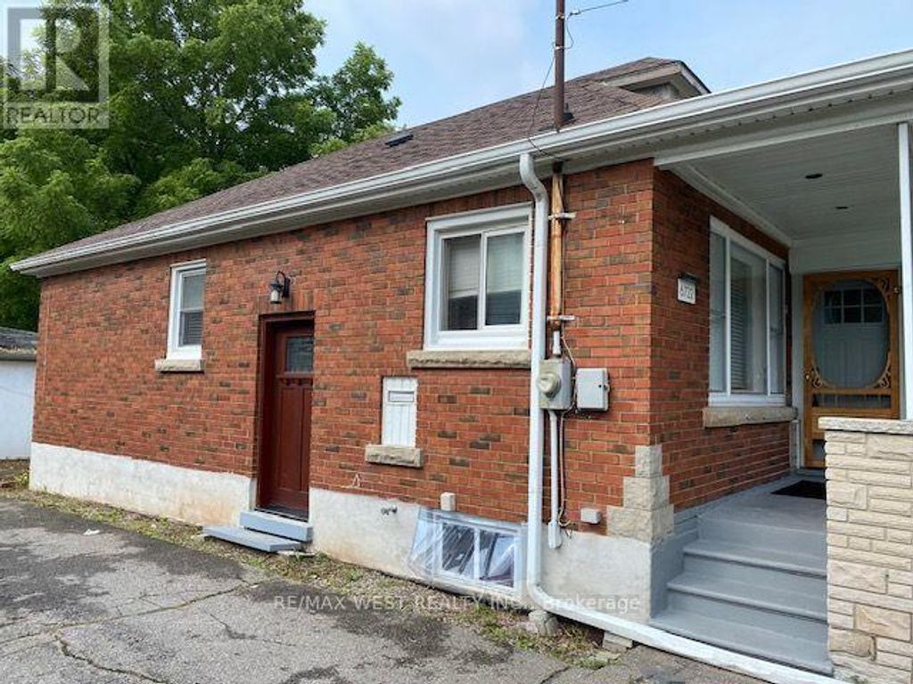 Upper - 6722 Dunn Street, Niagara Falls (arad/fallsview)