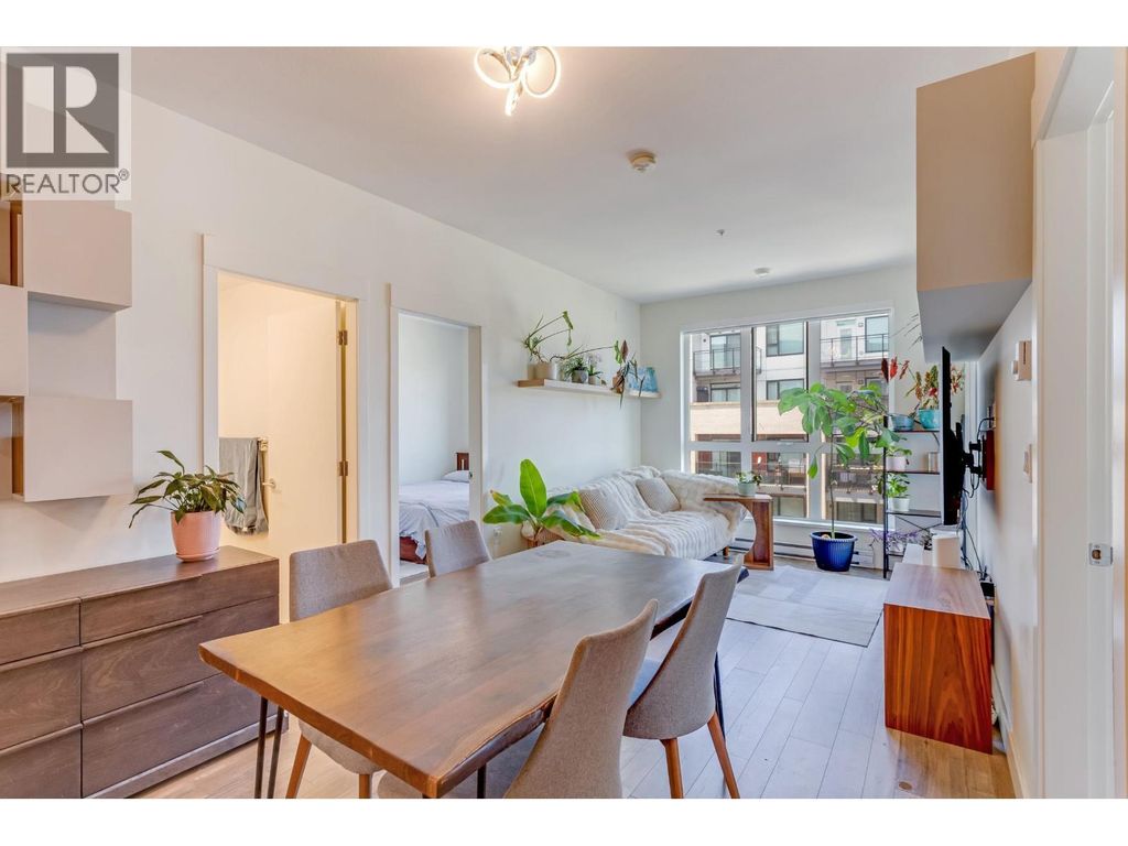 412 750 Dogwood Street, Coquitlam