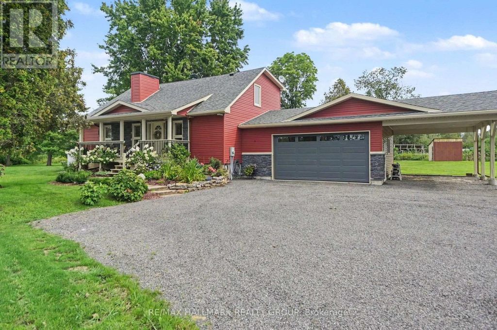 908 County 18 Road, North Grenville