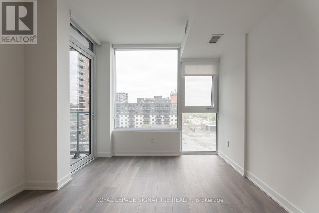 518 - 28 Ann Street, Mississauga (northeast)
