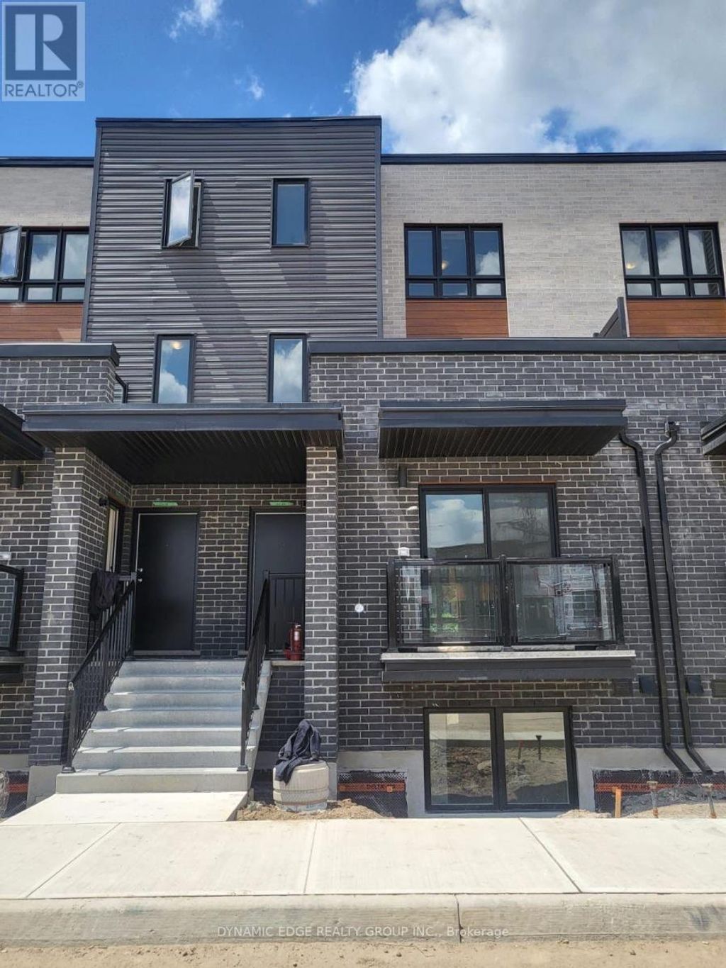 25 - 235 Chapel Hill Drive, Kitchener