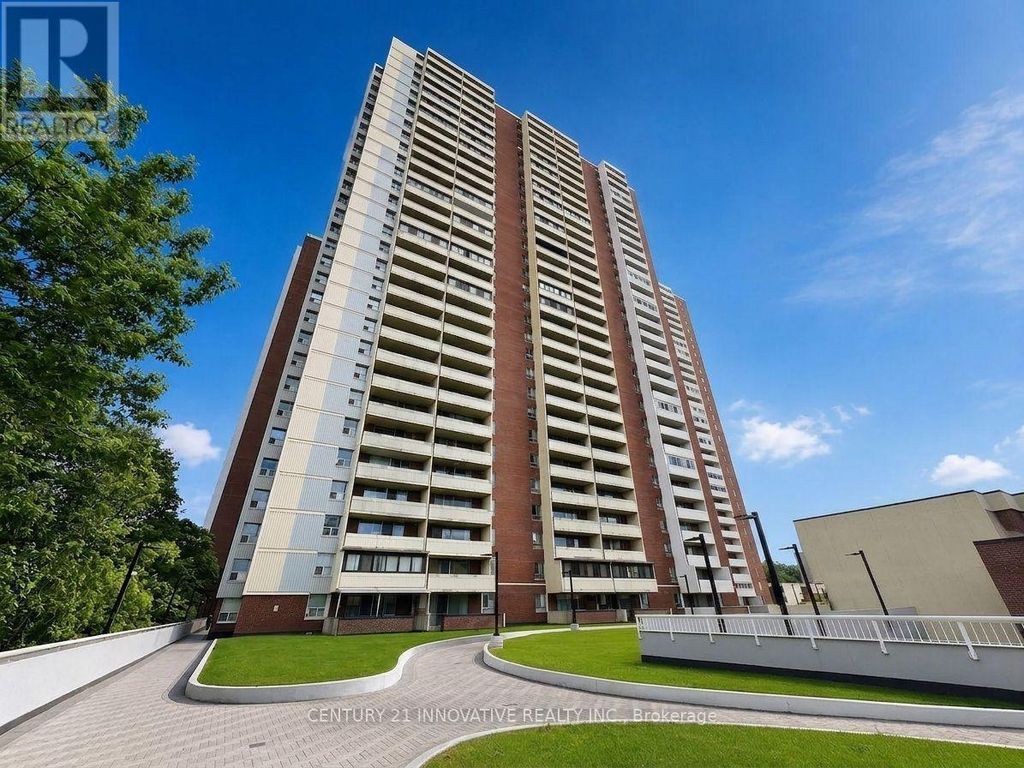 609 - 1 Massey Square, Toronto (crescent Town)