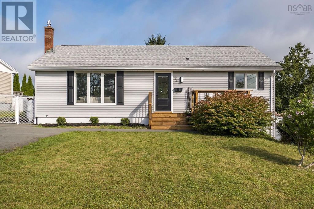 24 Gander Avenue, Lake Loon